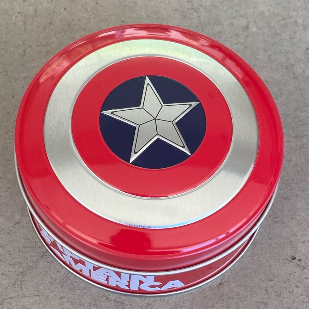 Marvel Captain America Shield Empty Tin
Brand new